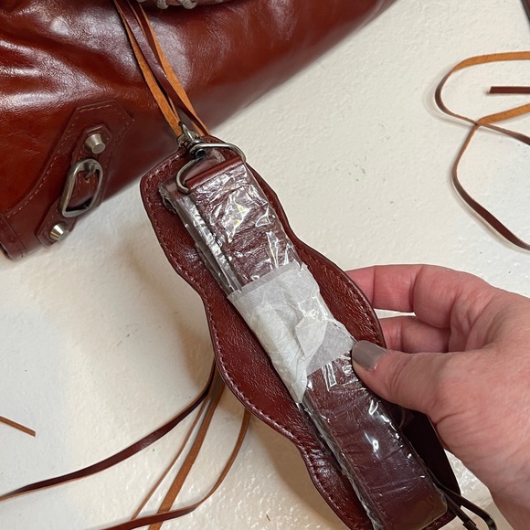 Vintage Y2K Balenciaga Paris City Leather boho bag with fringe and accessories - Picture 5 of 13